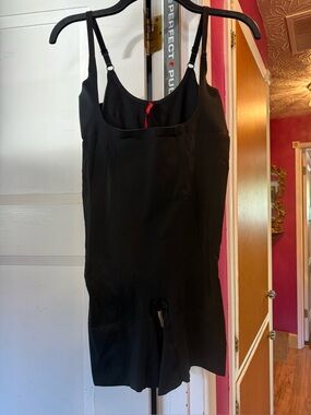SPANX Black One-Piece Shapewear Bodysuit. Never Worn